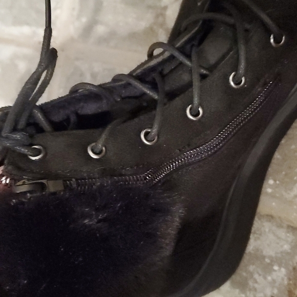 Camel Crown Boots Womens black size 7.5 faux fur - Picture 5 of 9